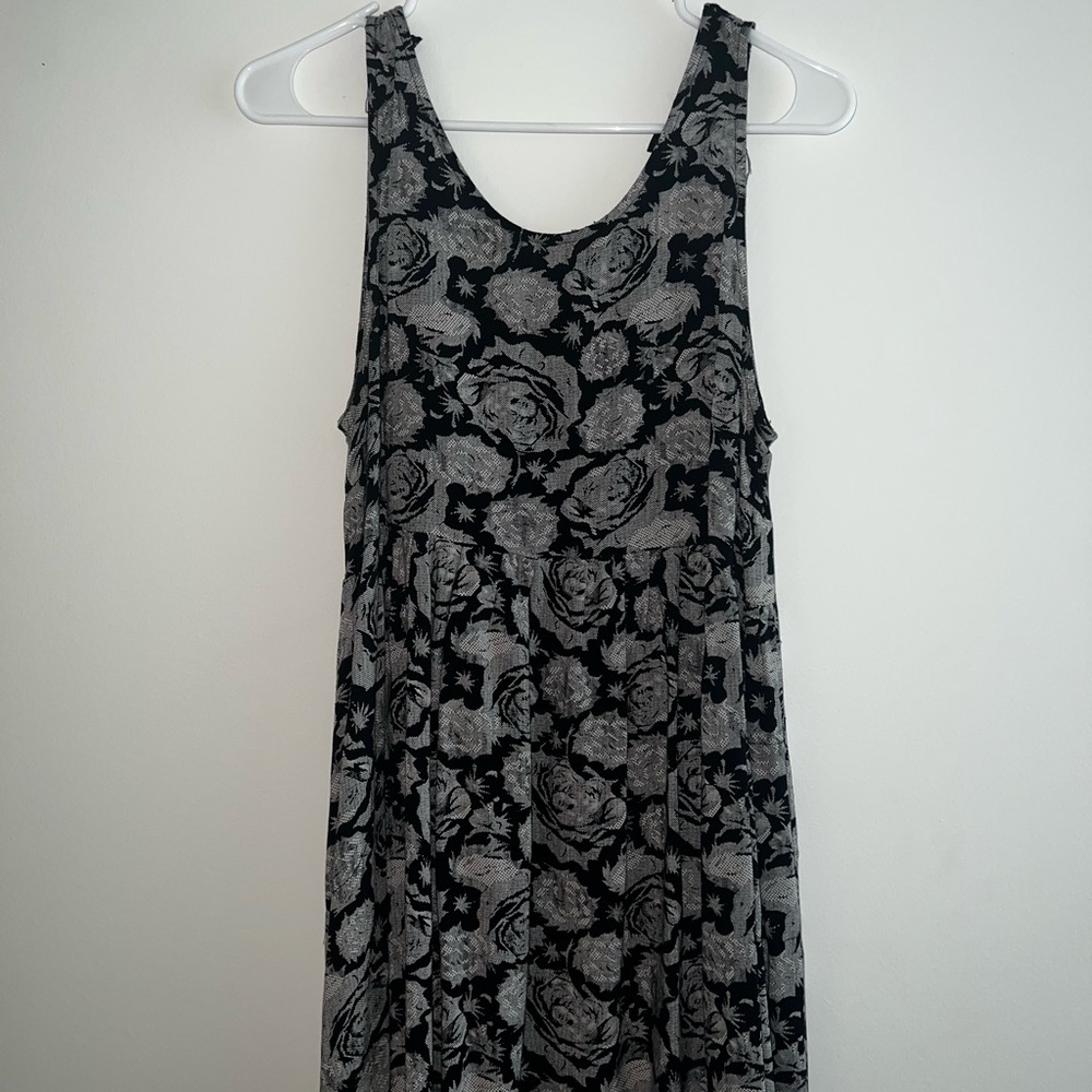 Elegant black floral dress from a local boutique - size medium